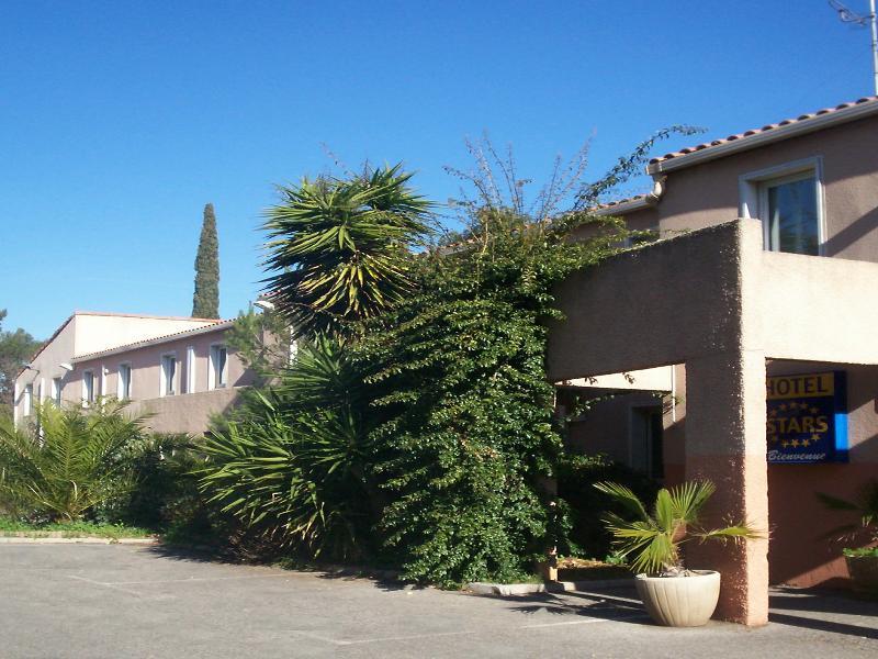 Отель Stars Antibes Бьо Экстерьер фото